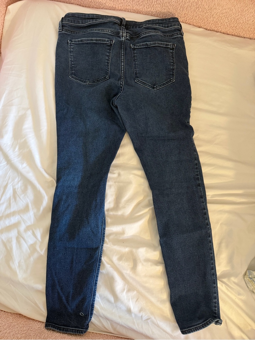 Old Navy Mid-Rise Rockstar Super Skinny Jeans - Picture 2 of 4
